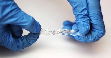 Inteligentny plastik. Materiał zainspirowany żywymi organizmami