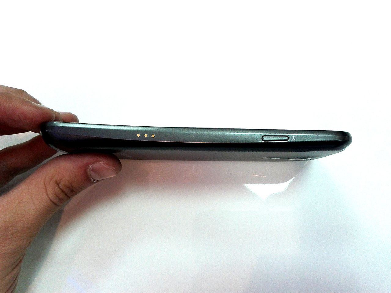 Samsung Galaxy Nexus - prawy bok | fot. wł.