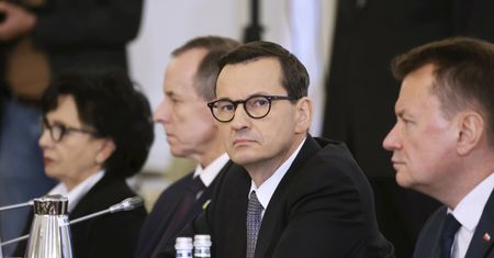 Zamrożenie cen gazu. Będzie kryterium dochodowe. "Reszta musi oszczędzać"