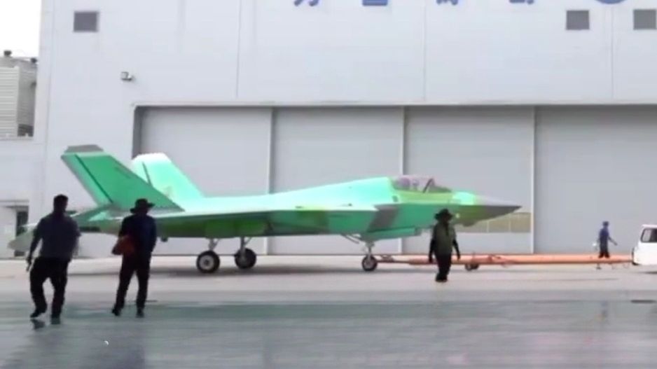 Chiny prezentują konkurenta F-35