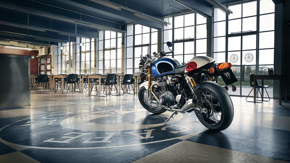 Triumph Thruxton RS Ton Up Special Edition