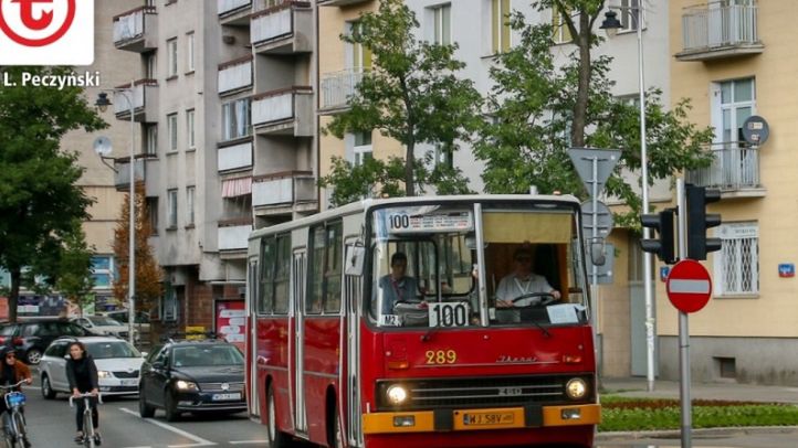 Warszawa. Wakacyjne atrakcje komunikacyjne.