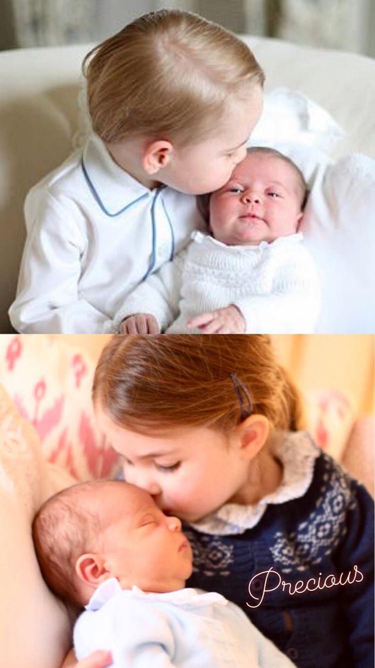 Książę George z księżniczką Charlotte i księżniczka Charlotte z księciem Louisem w identycznej pozie