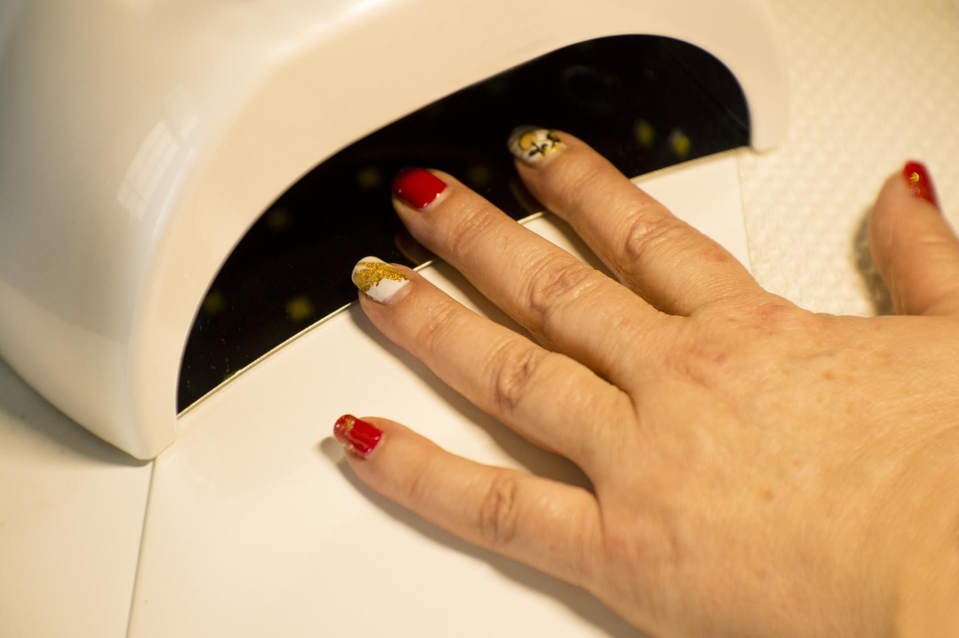 Substancja używana powszechnie w kosmetykach do stylizacji paznokci będzie zakazana