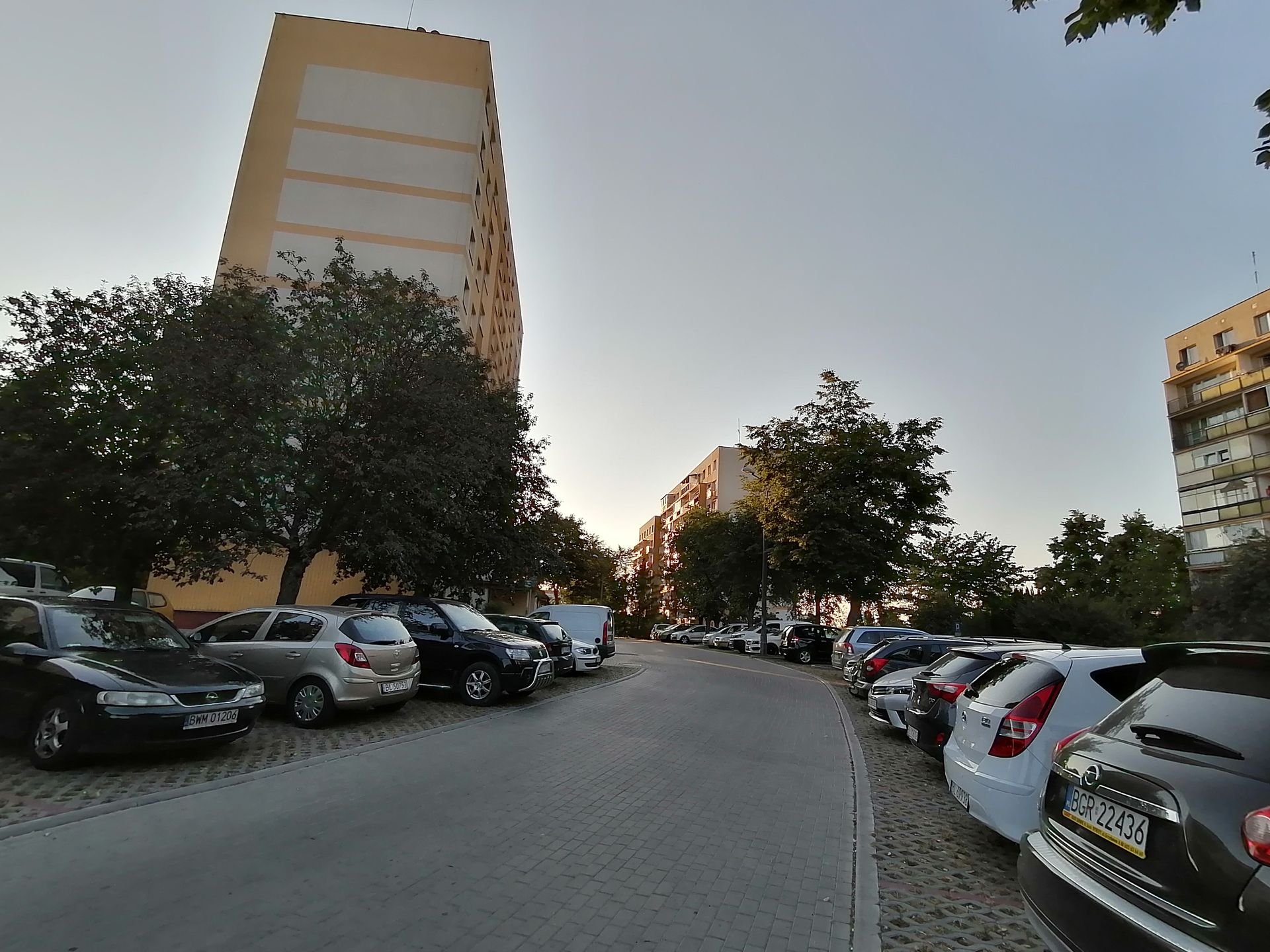 Huawei P40 lite E: test taniego chińczyka bez aplikacji Google 21