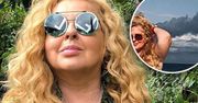 Uwodzicielska Magda Gessler pozuje jak rasowa modelka na tle oceanu! Wygląda jak wodna nimfa!