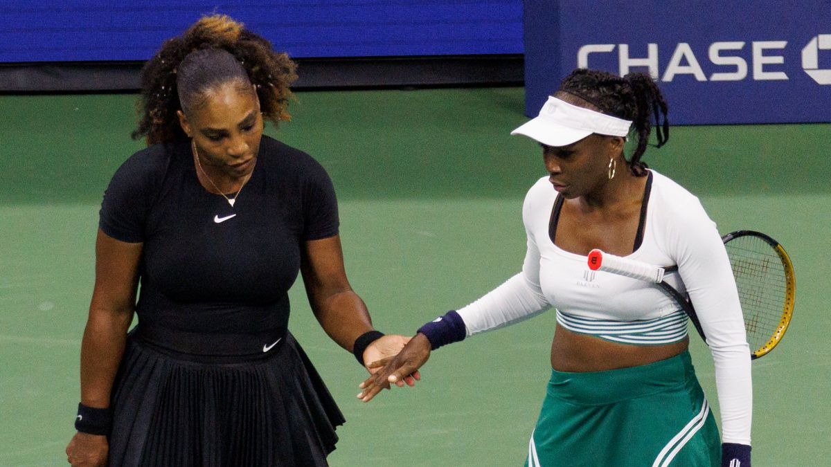 PAP/EPA / Cj Gunther / Na zdjęciu: Serena i Venus Williams