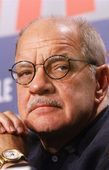 Paul Schrader walczy z indyjską mafią