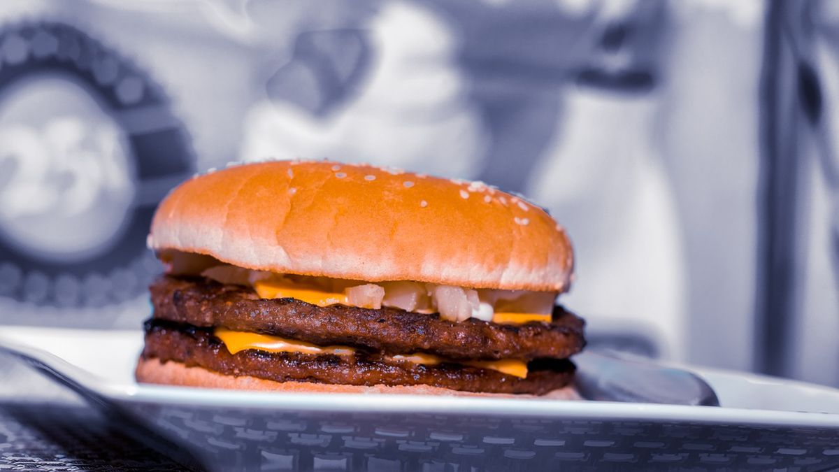 Podwójny cheeseburger