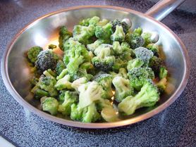 Mrożone krojone brokuły bez dodatku soli, odsączone