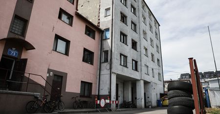 "Czuje się bezkarny". Postawił samowolę, zarabia krocie na czynszach