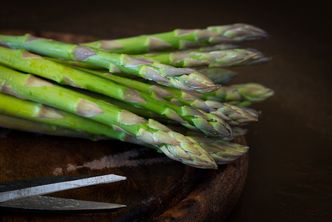 Droga zdrowa dieta. Cena szparagów mocno w górę