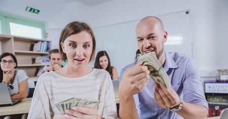 Zarabiaj nawet 15 tys. zł miesięcznie! Zostań programistą!