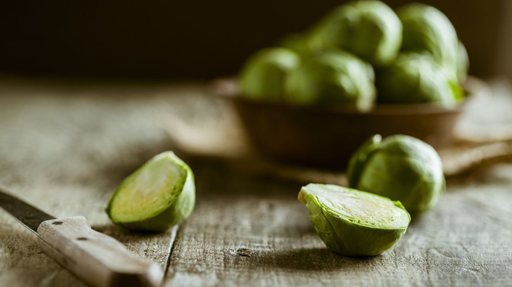 Gotowana brukselka bez dodatku soli, odsączona