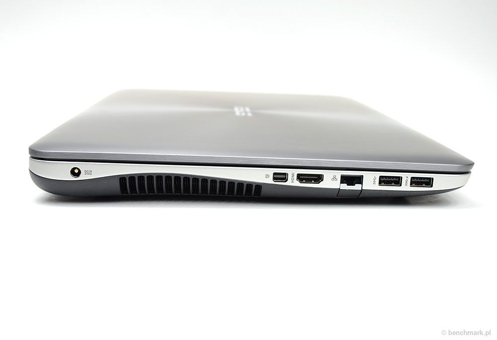 Asus N551J lewy bok