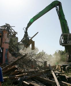 Rosjanie eksmitują ludzi w Mariupolu. Wyburzą im domy