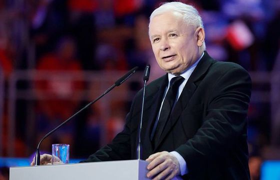 Festiwal obietnic opozycji nie przebije tego, co wyborcom daje PiS (opinie)