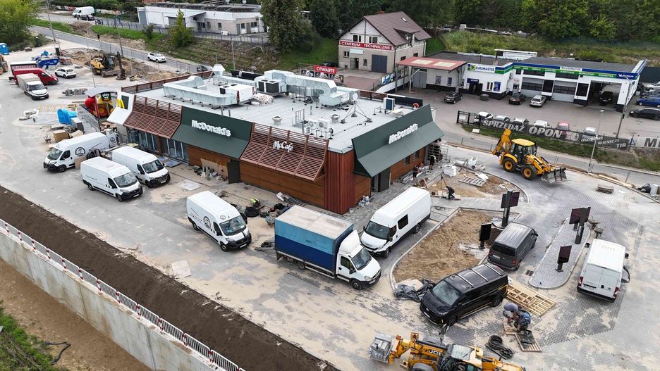 Tak 20 sierpnia 2025 r. wyglądała restauracja McDonald&#39;s w Chełmnie