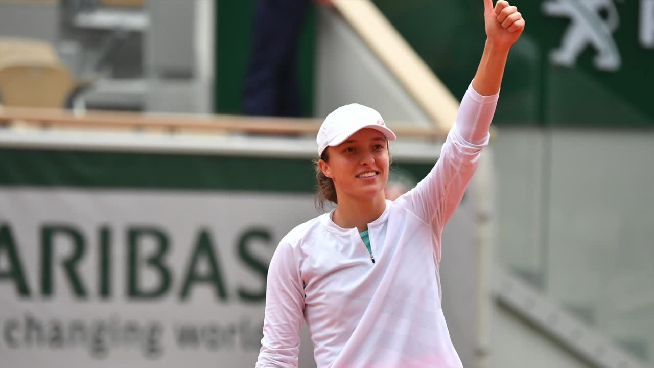 Iga Świątek przegrała z liderką światowego rankingu.