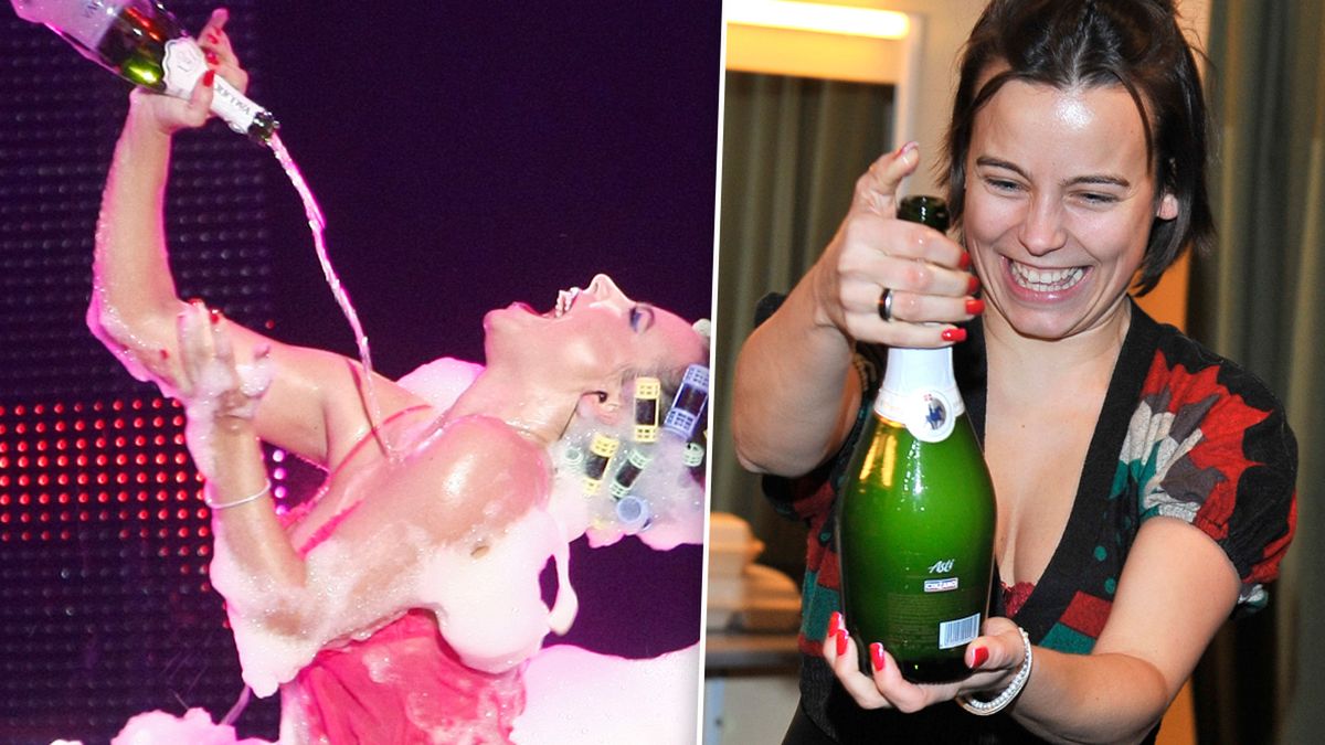 Anna Mucha z szampanem