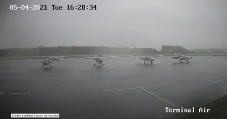 Tornado w Karolinie Południowej. Żywioł uszkodził awionetki na lotnisku.