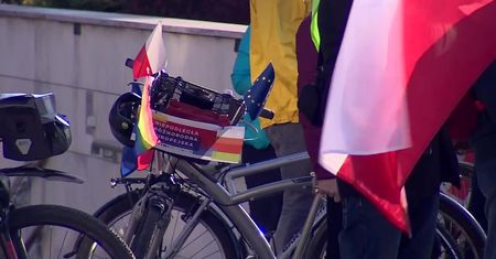 Przejazd “Dla Niepodległej jednośladem” w Krakowie