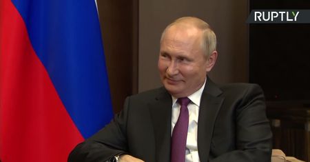 Łukaszenka z wizytą u Putina. “Przyniosłem ze sobą pewne dokumenty. Pokażę ci je, żebyś lepiej zrozumiał sytuację”