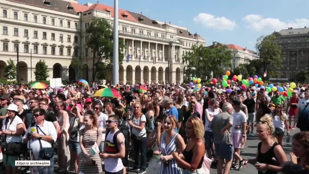 Na Węgrzech wszedł w życie zakaz “propagowania homoseksualizmu” w szkołach.