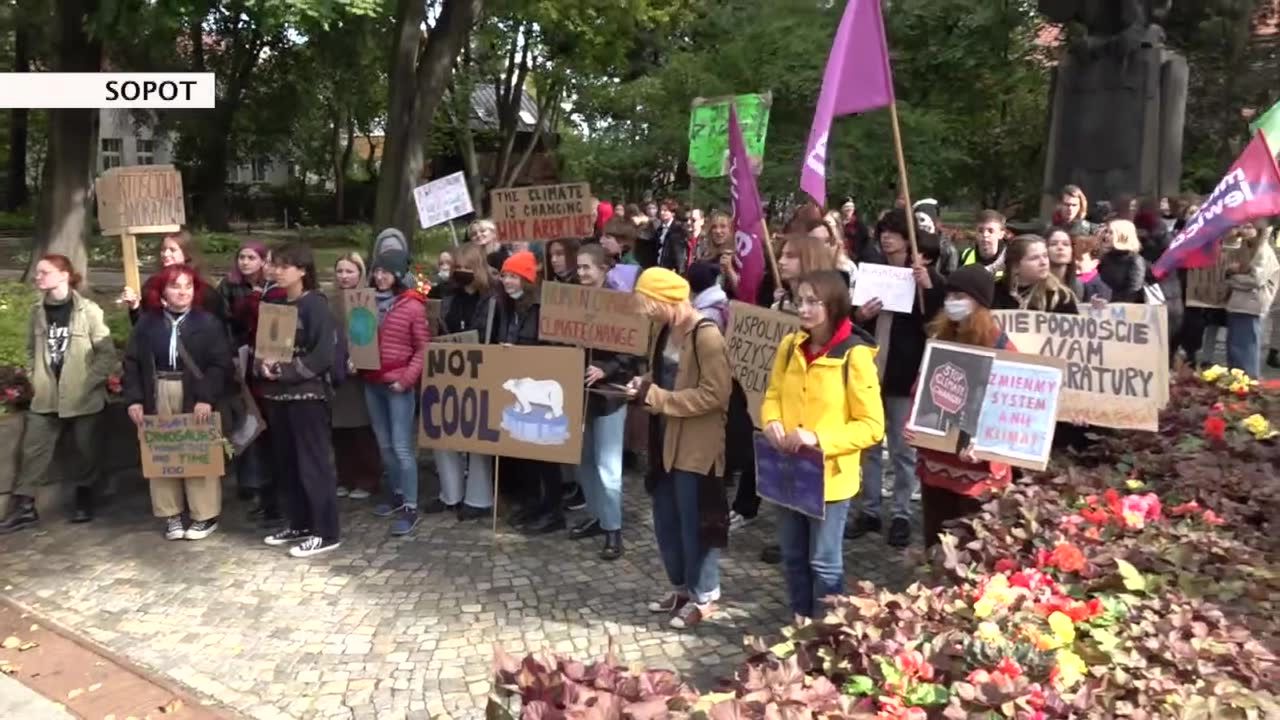 Demonstracje Młodzieżowego Strajku Klimatycznego w całej Polsce