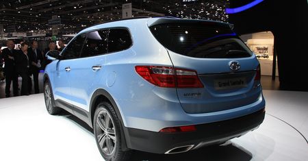 Hyundai Grand Santa Fe