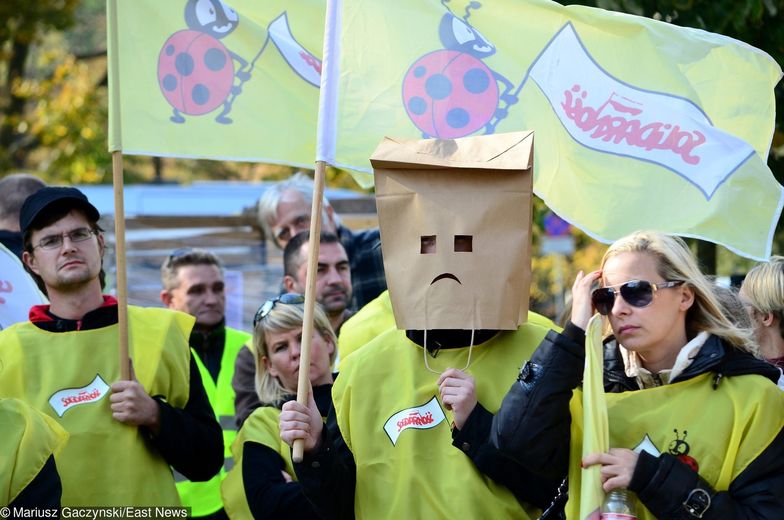 Strajk w Biedronce? Kasjerzy chcą wyższych pensji. Związki grożą sporem zbiorowym