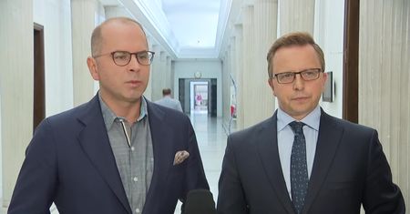 Dymisja Piotra Krawczyka, szefa Agencji Wywiadu. M. Szczerba: “To początek fali dymisji, która powinna nastąpić”