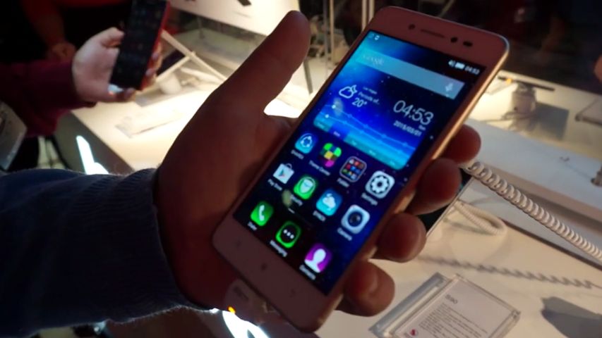 Lenovo S90, czyli iPhone z Androidem w naszych rękach 1