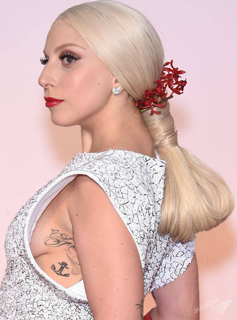 YouTube rozdał swoje muzyczne nagrody. W końcu Lady Gaga ma powody do radości. Kto jeszcze dostał statuetkę?