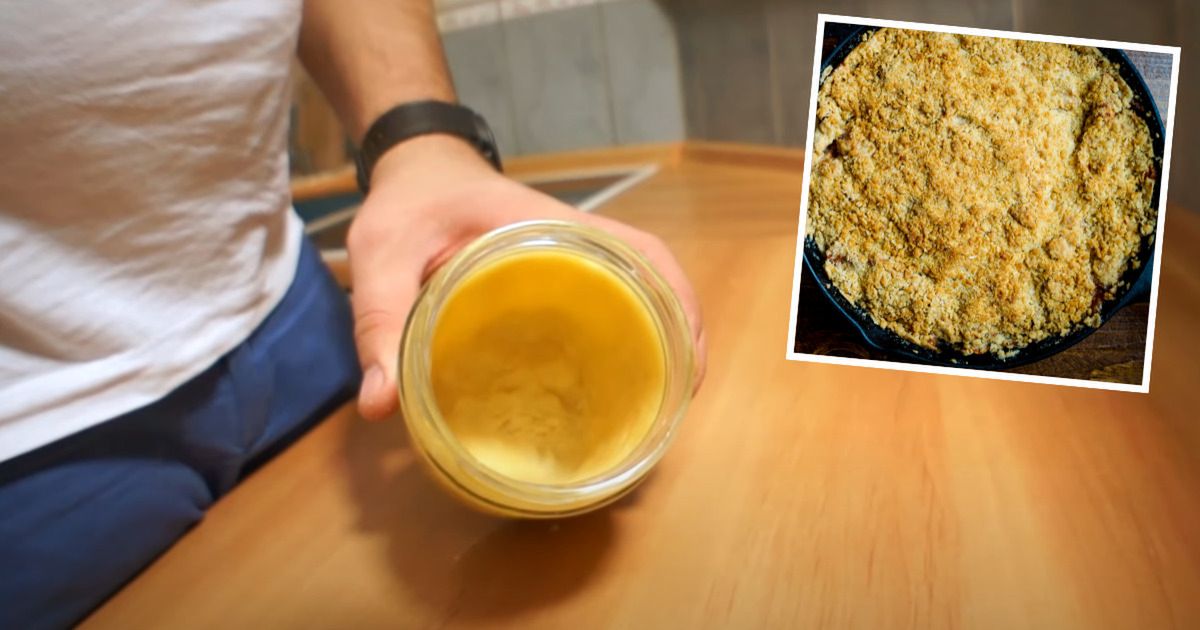 Stanął przed kamerą i zrobił szarlotkę w słoiku. Rewolucyjny deser pokocha każdy