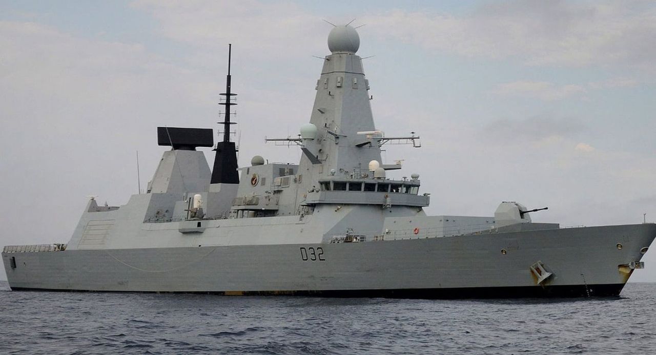 HMS Daring