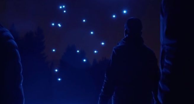 Intel urządza pokaz 500 świecących dronów, zapowiada nowy rodzaj reklam (wideo)