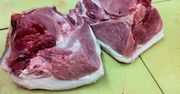 Surowa szynka wieprzowa z części zadniej (mięso i tłuszcz)