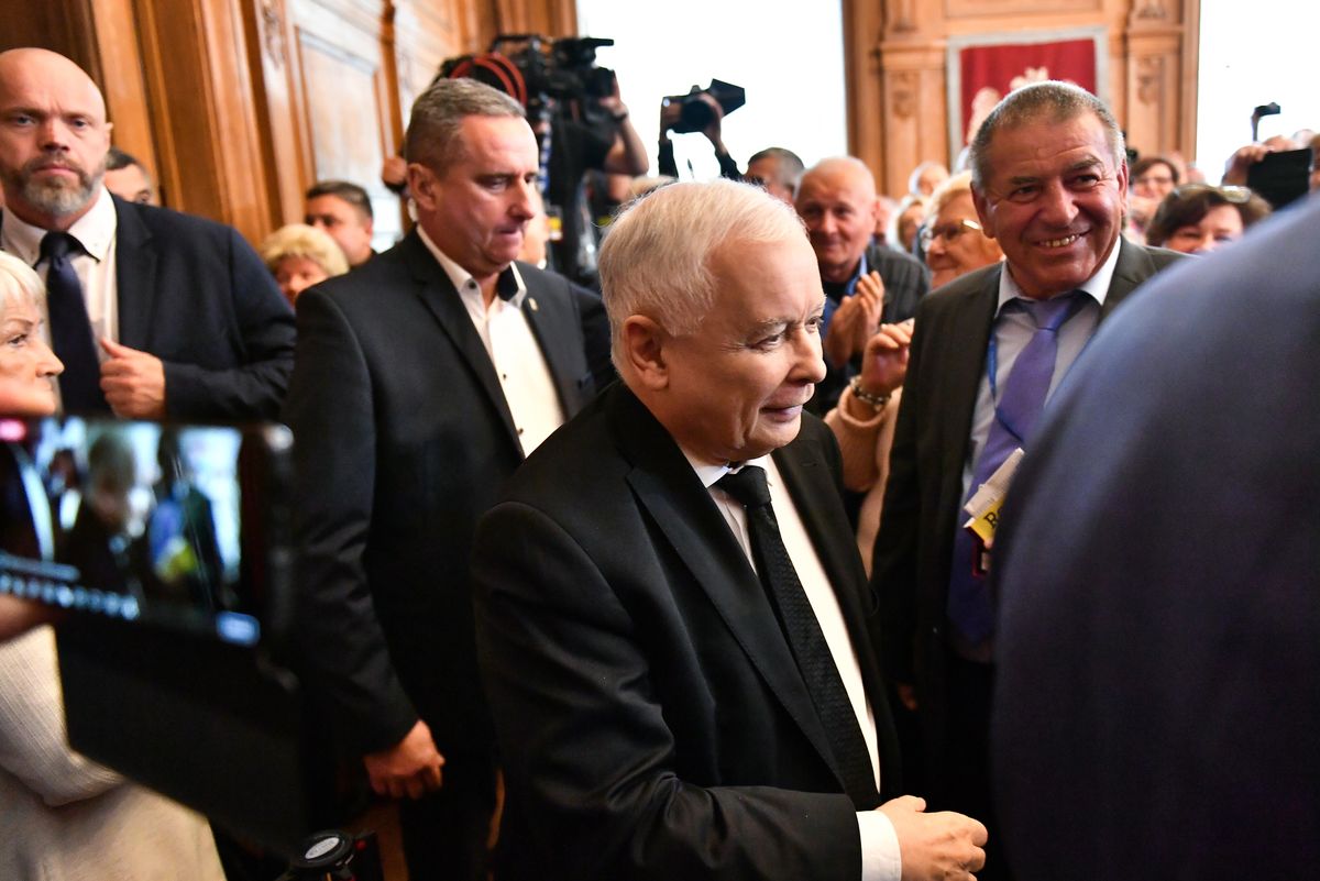 Jarosław Kaczyński objeżdża Polskę Spotkanie we Wrocławiu