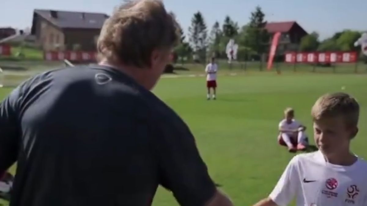 YouTube / Łączy nas piłka / Zakład Zbigniew Bońka i Jakuba Kałuzińskiego