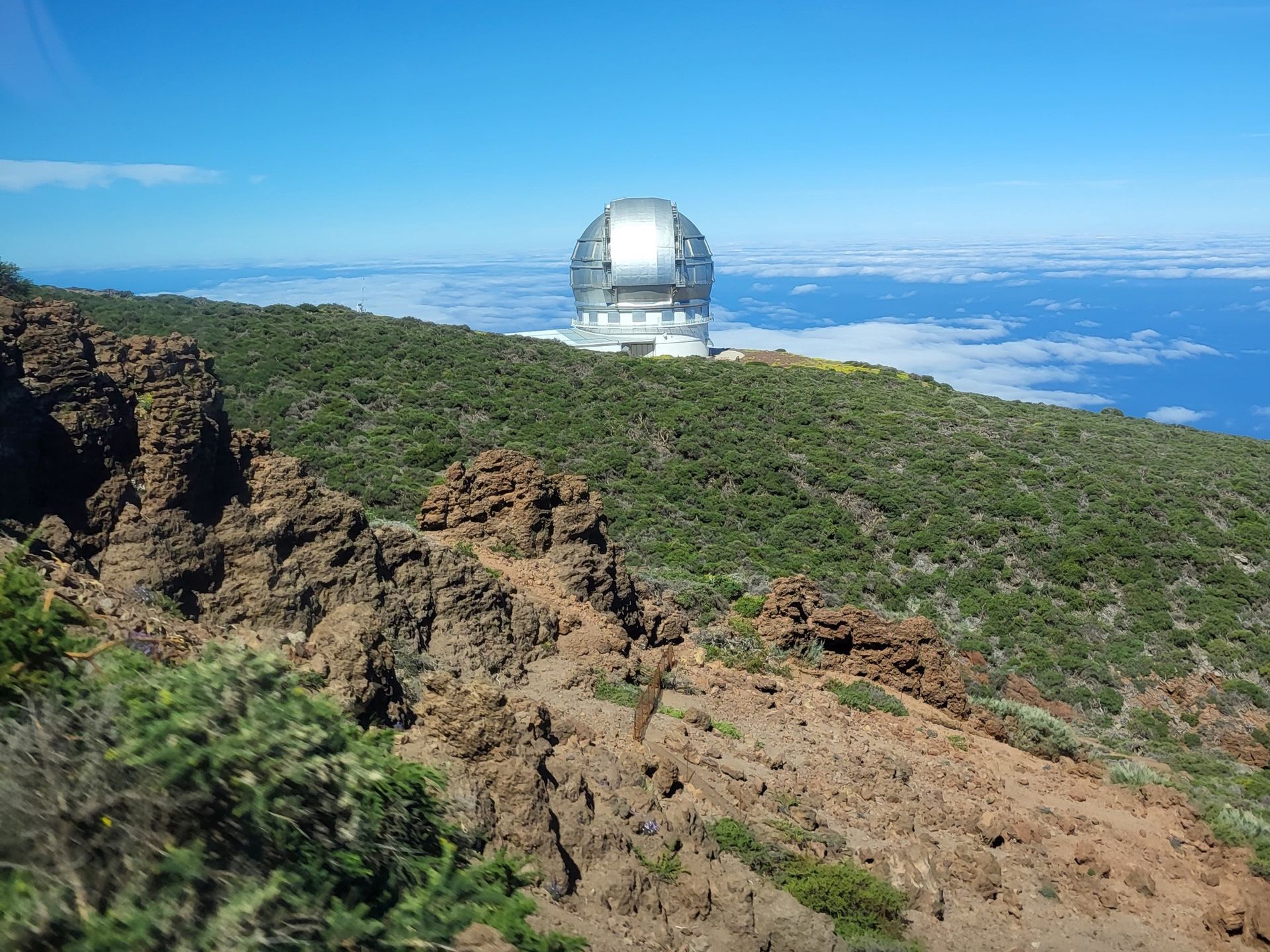 La Palma to raj dla obserwatorów nieba. Już sam widok wielkich teleskopów robi ogromne wrażenie