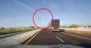 Jechała za ciężarówką. I nagle coś takiego. Dramatyczne nagranie