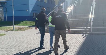 Aż pięć listów gończych. 26-letnia oszustka internetowa już w rękach policji