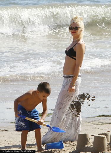 Gwen Stefani w bikini na plaży