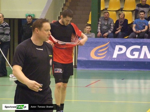 Marcin Tórz z konieczności musiał dwukrotnie usiąść na ławce rezerwowych.