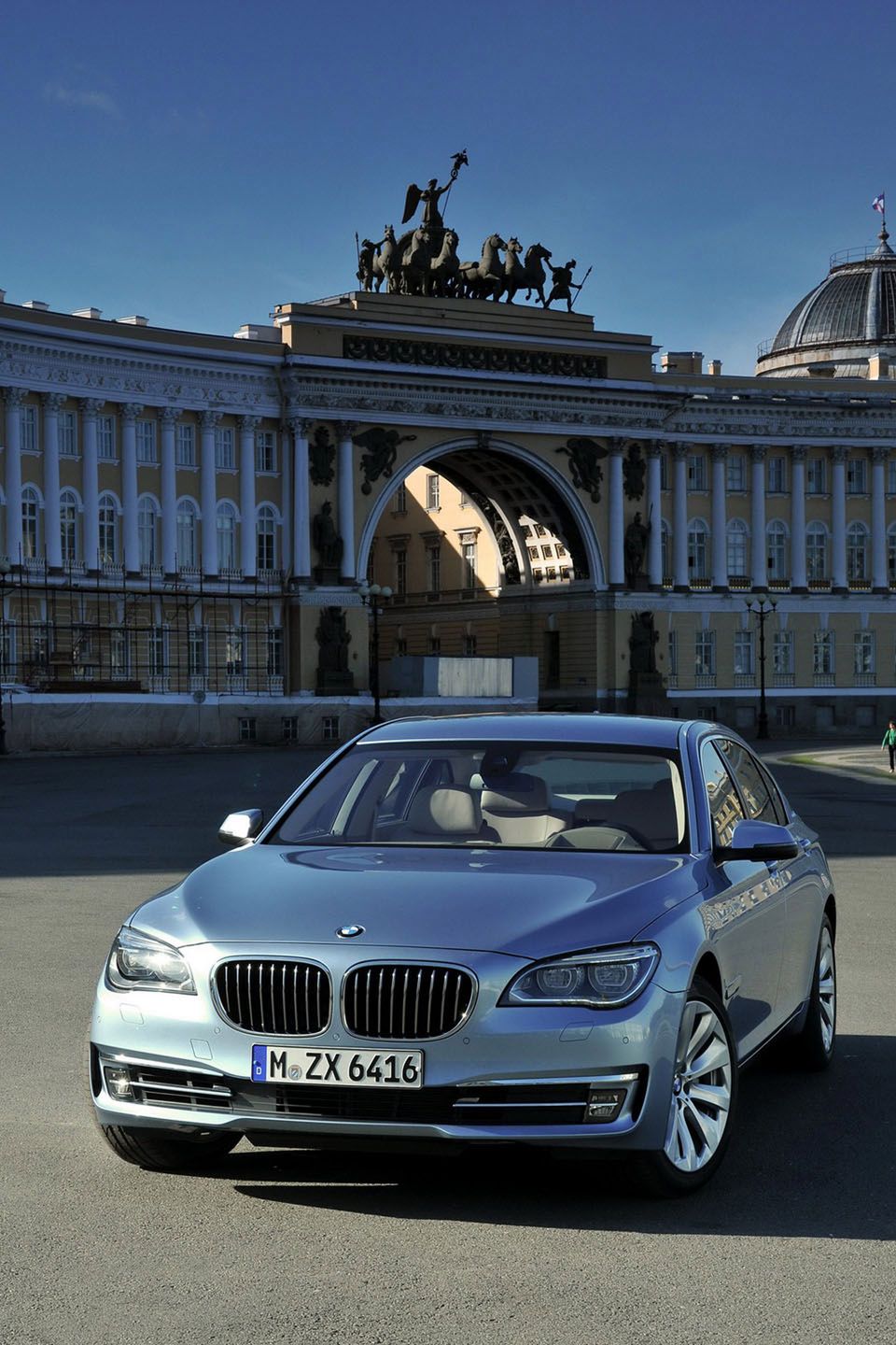 BMW serii 7 na rok 2013 - megagaleria niemieckiego okrętu flagowego 268