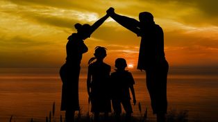Wsparcie dla rodzin zastępczych w Płocku. Miasto uruchamia projekt "FamilyUp!"