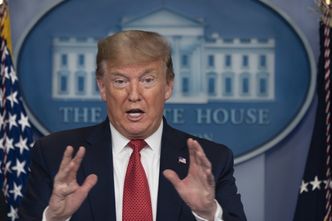 Kursy walut. Utrzymujący się popyt na dolara nie nasila przeceny złotego