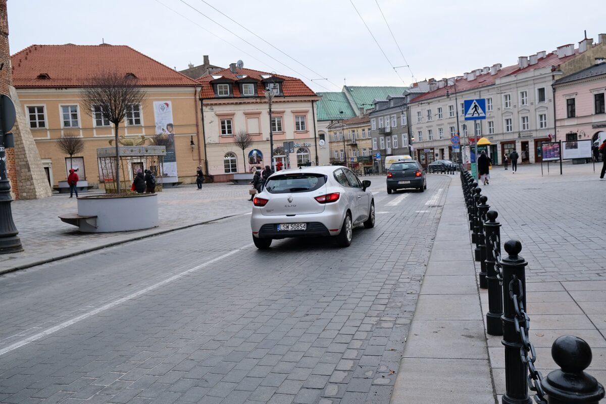 Przejście dla pieszych na ul. Królewskiej przed Bramą Krakowską