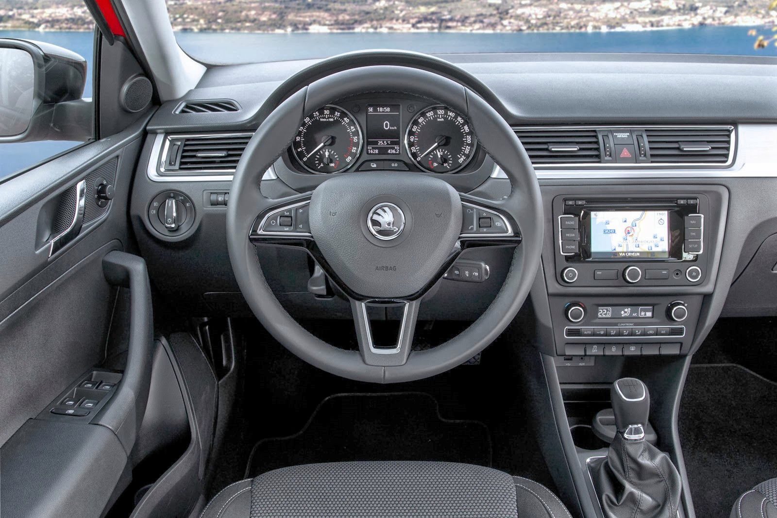 Škoda Rapid Spaceback - obszerna galeria od producenta 60